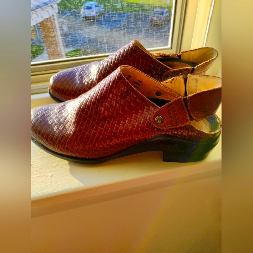 Ariat Woven Brown Leather Slip-On Loafers